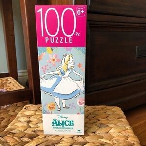 Disney’s Alice and Wonderland 100pc. Puzzle